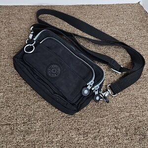 Kipling Black Crossbody Fanny Pack Convertible Bag Adjustable Straps Sz 9x6"